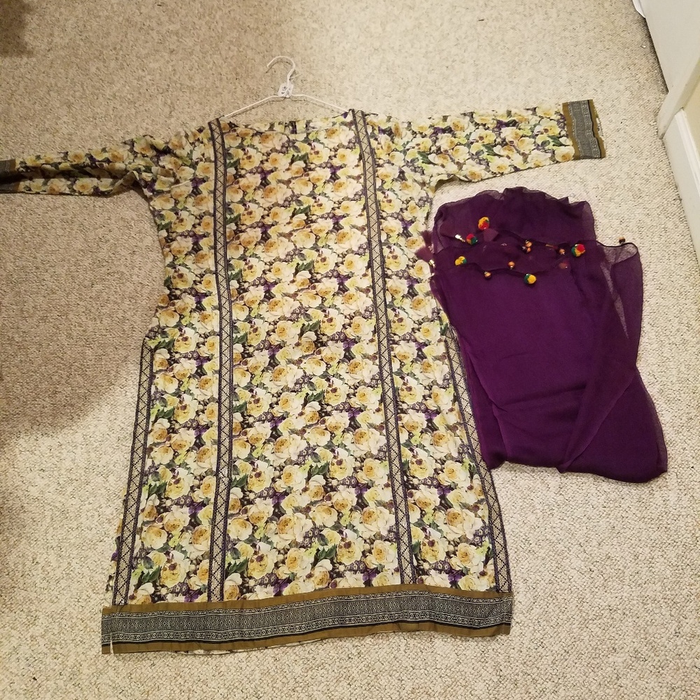Pakistani lawn suit